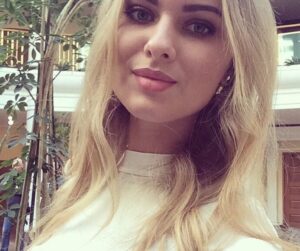 This Rich United Single Mommy Is Online Now— Click To Start Chatting