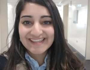 This Rich Mummy Is ready to give you Her Phone Number – Reach Out To Her Now