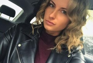 This Rich Mummy In USA Needs a Sugar Boy – Drop Your Number, She will Contact You