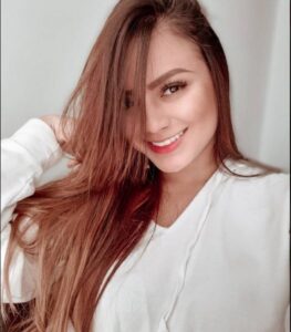 This Rich Mummy In California USA Looking For Love- Get Connected Now
