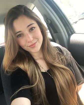 Meet This Rich Sugar Mummy In Chicago, USA Willing To Spend And Take Care You