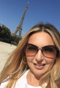 Very Rich Sugar Mummy Willing To Spend On A Young Man – Contact Her Now